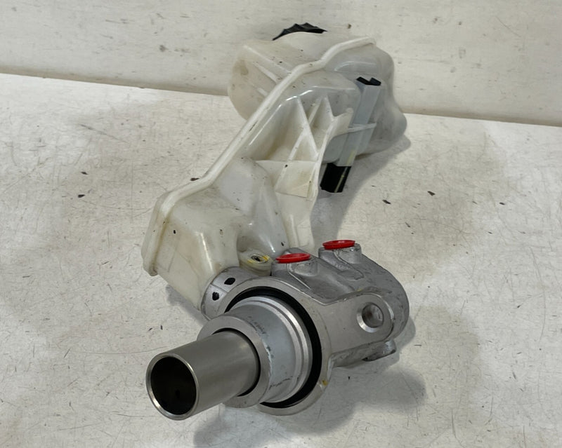 Load image into Gallery viewer, 2019-2025 INFINITI QX50 QX55 BRAKE MASTER CYLINDER RESERVOIR BOOSTER 2.0L #97674