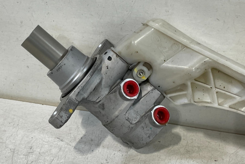 Load image into Gallery viewer, 2019-2025 INFINITI QX50 QX55 BRAKE MASTER CYLINDER RESERVOIR BOOSTER 2.0L #97674