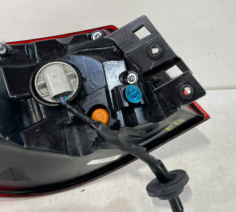 Load image into Gallery viewer, 2017-2023 INFINITI Q50 RIGHT SIDE TAIL LIGHT LAMP QUARTER PANEL MOUNTED # 97875