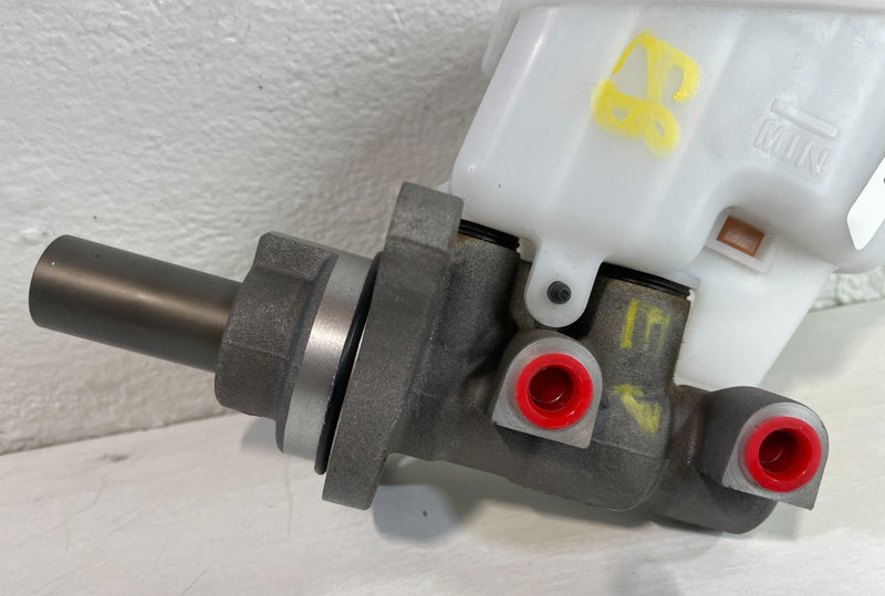 Load image into Gallery viewer, 2020 - 2025 HYUNDAI PALISADE BRAKE BOOSTER MASTER CYLINDER W/ RESERVOIR # 104163