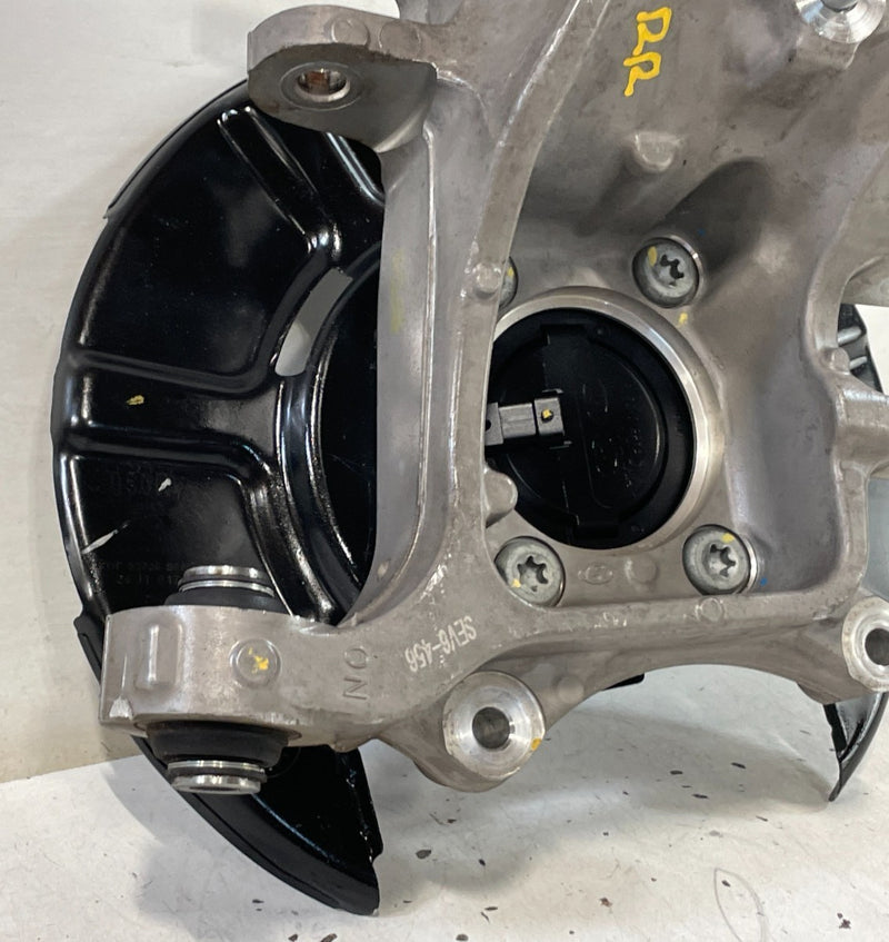 Load image into Gallery viewer, 2020-25 HYUNDAI PALISADE FWD REAR RIGHT SPINDLE KNUCKLE W/ BEARING HUB # 100284