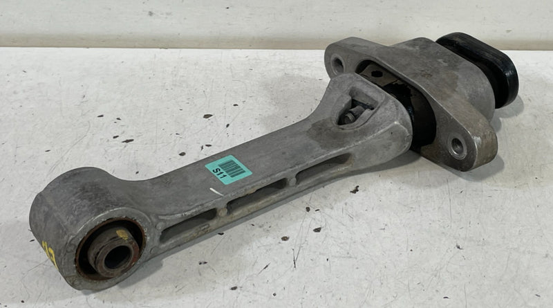 Load image into Gallery viewer, 19-25 HYUNDAI SANTA FE PALISADE ENGINE MOTOR MOUNT TORQUE ARM ROLL ROD # 100850