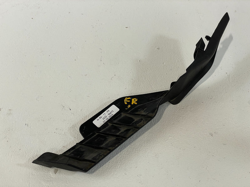 Load image into Gallery viewer, 2016 - 2020 HONDA HR-V FRONT RIGHT PASSENGER SIDE WINDSHIELD TRIM BLACK # 84672