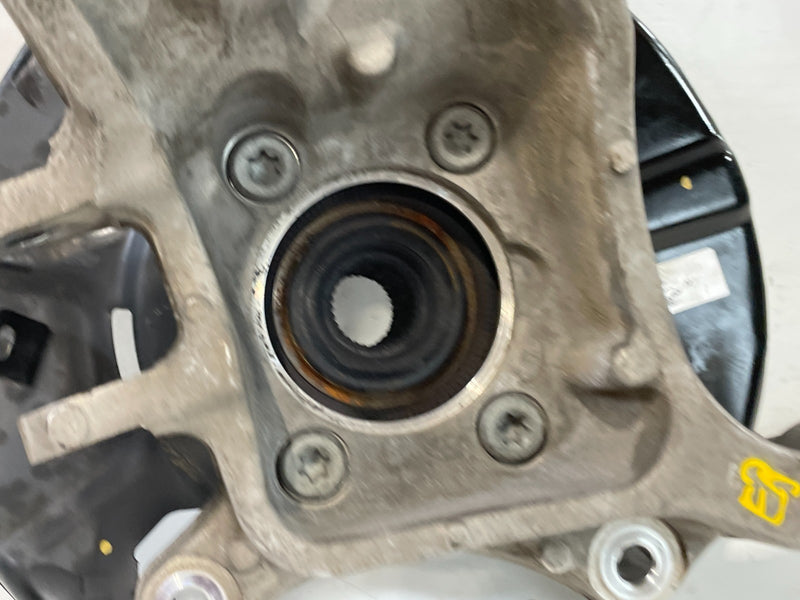 Load image into Gallery viewer, 20-25 HYUNDAI PALISADE AWD REAR LEFT SIDE SPINDLE KNUCKLE W/ BEARING HUB #102418