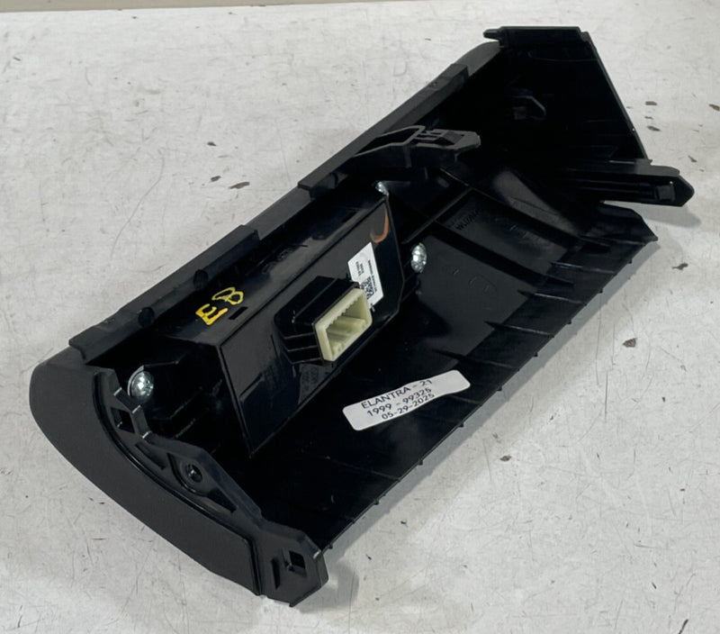 Load image into Gallery viewer, 21-23 HYUNDAI ELANTRA FRONT DASH TRIM SWITCH PANEL BEZEL COVER W/ SWITCHES 99325