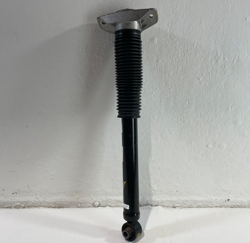 Load image into Gallery viewer, 22-24 HYUNDAI TUCSON AWD REAR LEFT OR RIGHT SHOCK STRUT ABSORBER 2.5L # 105082