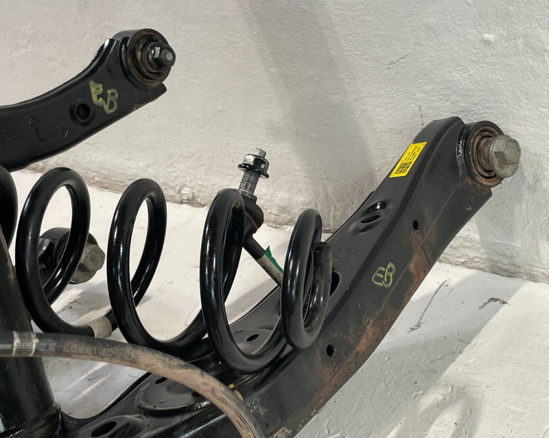 Load image into Gallery viewer, 2023-2025 HYUNDAI PALISADE AWD REAR LEFT SUSPENSION KNEE ASSEMBLY 3.8L # 103396