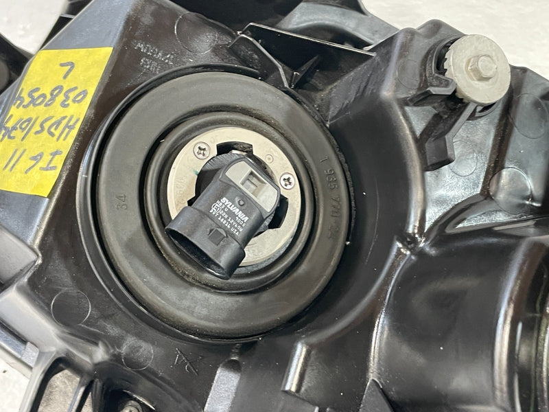 Load image into Gallery viewer, 2016-2019 HONDA CIVIC LEFT DRIVER SIDE HALOGEN HEADLIGHT HEADLAMP # IG11-HDS1074