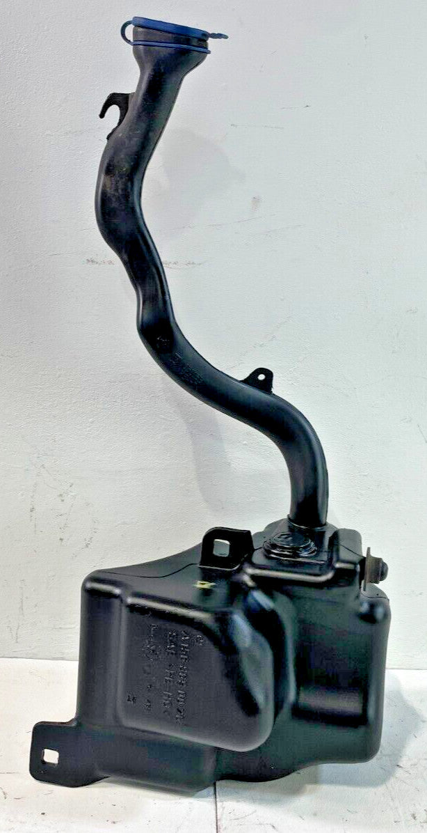 Load image into Gallery viewer, ⭐⭐ 2017-2019 INFINITI QX30 WINDSHIELD WASHER RESERVOIR TANK BOTTLE W/ NECK ⭐⭐