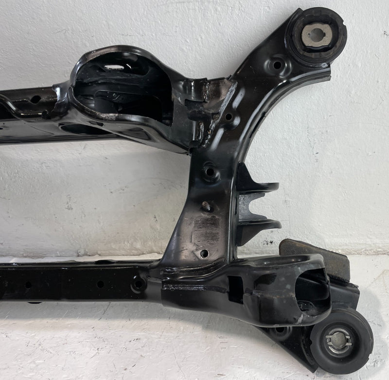 Load image into Gallery viewer, 2021-2023 HYUNDAI SANTA FE FWD REAR SUBFRAME CROSSMEMBER CRADLE 2.5L # 104474