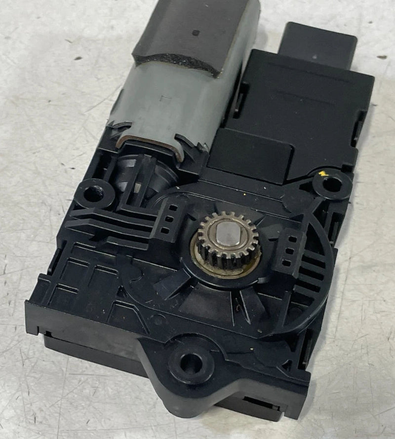 Load image into Gallery viewer, 2020-2025 HYUNDAI PALISADE FRONT SUNROOF SUN ROOF WINDOW GLASS MOTOR # 100234