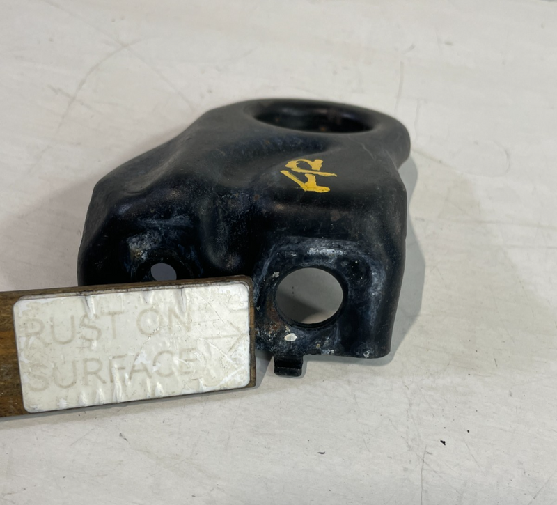 Load image into Gallery viewer, 19-23 GENESIS G70 FRONT RIGHT SIDE INTERCOOLER UPPER MOUNT BRACKET 2.0L # 104273
