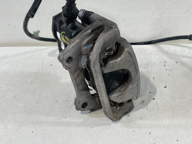 Load image into Gallery viewer, 23-25 HONDA HR-V REAR LEFT DRIVER SIDE DISC BRAKE CALIPER W/ ABS SENSOR # 100730
