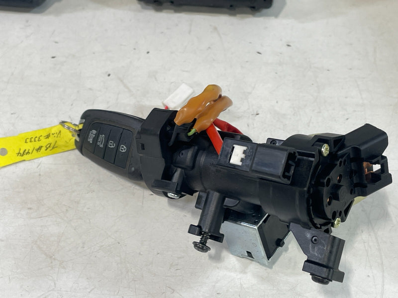 Load image into Gallery viewer, 21-23 HYUNDAI ELANTRA SE ENGINE &amp; BODY CONTROL MODULE ECM BCM W/ KEY FOB # 93707

