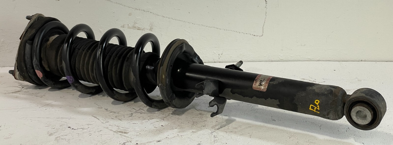 Load image into Gallery viewer, 2015-2017 INFINITI QX50 RWD FRONT LEFT SIDE SHOCK STRUT SPRING ABSORBER # 86348
