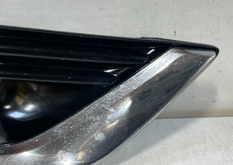 Load image into Gallery viewer, 17-23 INFINITI Q50 FRONT LEFT SIDE FOG LIGHT LAMP CHROME BEZEL W/O SPORT # 98211
