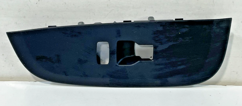 Load image into Gallery viewer, 2023-2026 HONDA HR-V FRONT RIGHT SIDE DOOR WINDOW SWITCH BEZEL TRIM 2.0L #101649
