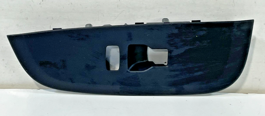 2023-2026 HONDA HR-V FRONT RIGHT SIDE DOOR WINDOW SWITCH BEZEL TRIM 2.0L