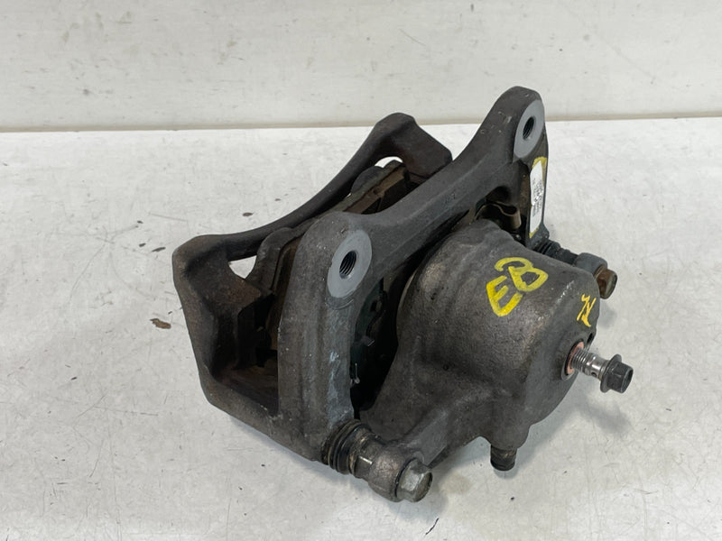 Load image into Gallery viewer, 2022-2023 KIA STINGER AWD FRONT LEFT DRIVER SIDE BRAKE CALIPER ASSEMBLY # 99671
