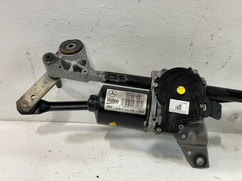 Load image into Gallery viewer, ⭐⭐ 2017-2019 INFINITI QX30 FRONT WINDSHIELD WIPER LINKAGE W/ MOTOR 28800-5DF0A⭐⭐

