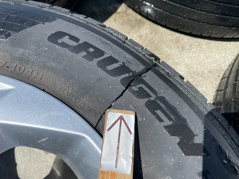 Load image into Gallery viewer, HYUNDAI TUCSON 17x7 5 SPOKE ALLOY WHEEL W/TIRE (SET#4) 2022-2024 # ML7-WH1329
