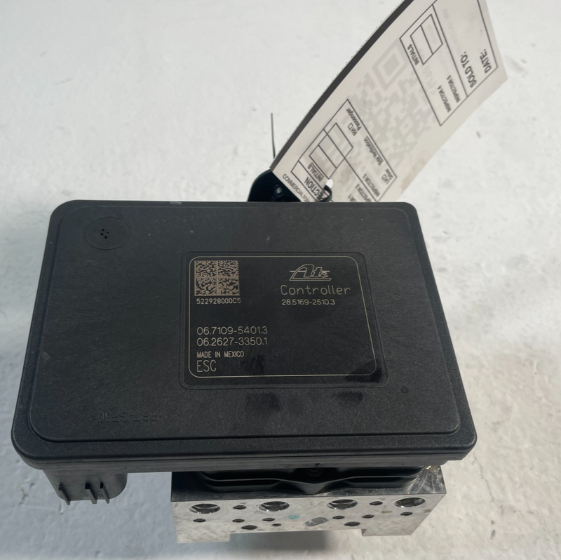Load image into Gallery viewer, 2023-2024 ACURA INTEGRA ABS ANTI-LOCK BRAKE PUMP CONTROL MODULE UNIT # 106717
