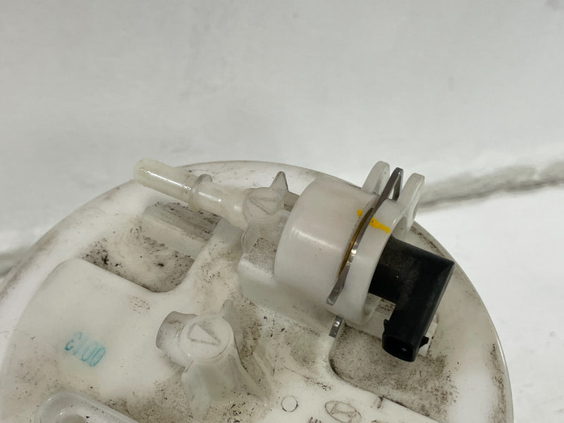 Load image into Gallery viewer, 2022- 2023 KIA STINGER GT-LINE FUEL GAS PUMP ASSEMBLY 31110-J5050 2.5L # 99729
