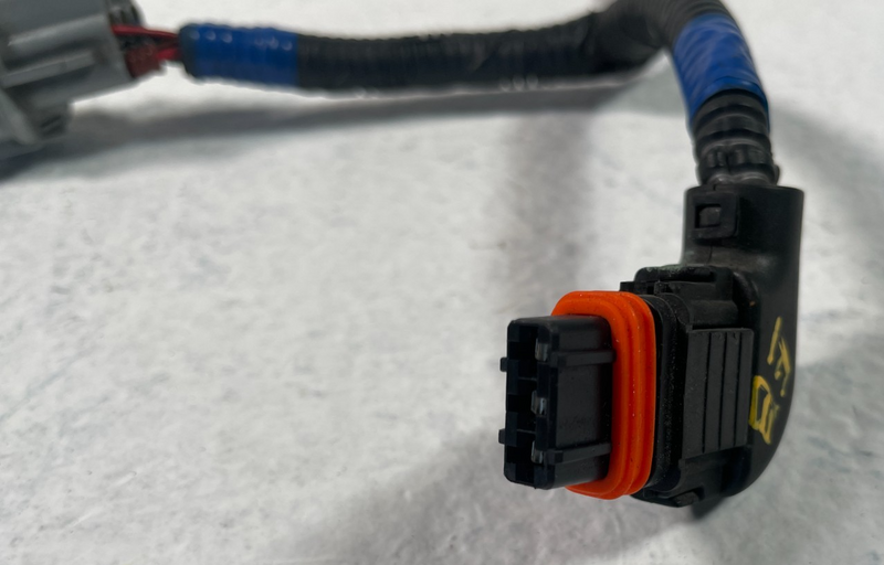 Load image into Gallery viewer, 2022-2025 HYUNDAI TUCSON AWD REAR DIFFERENTIAL AXLE CARRIER WIRE HARNESS #105925
