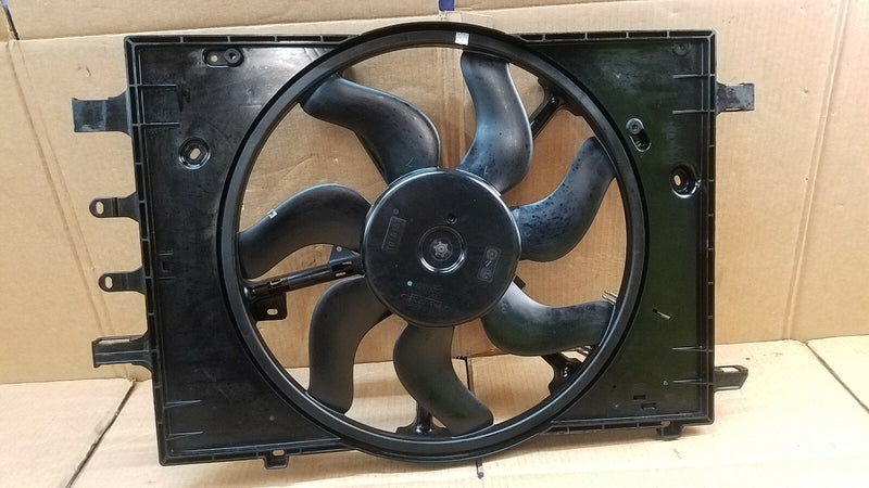 Load image into Gallery viewer, ⭐⭐ OEM 16-19 INFINITI Q50 17-18 Q60 RADIATOR CONDENSOR COOLING FAN ASSEMBLY 2.0L
