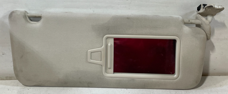 Load image into Gallery viewer, 2020 - 2022 HYUNDAI PALISADE FRONT RIGHT SIDE SUNVISOR SUN VISOR BEIGE # 100205
