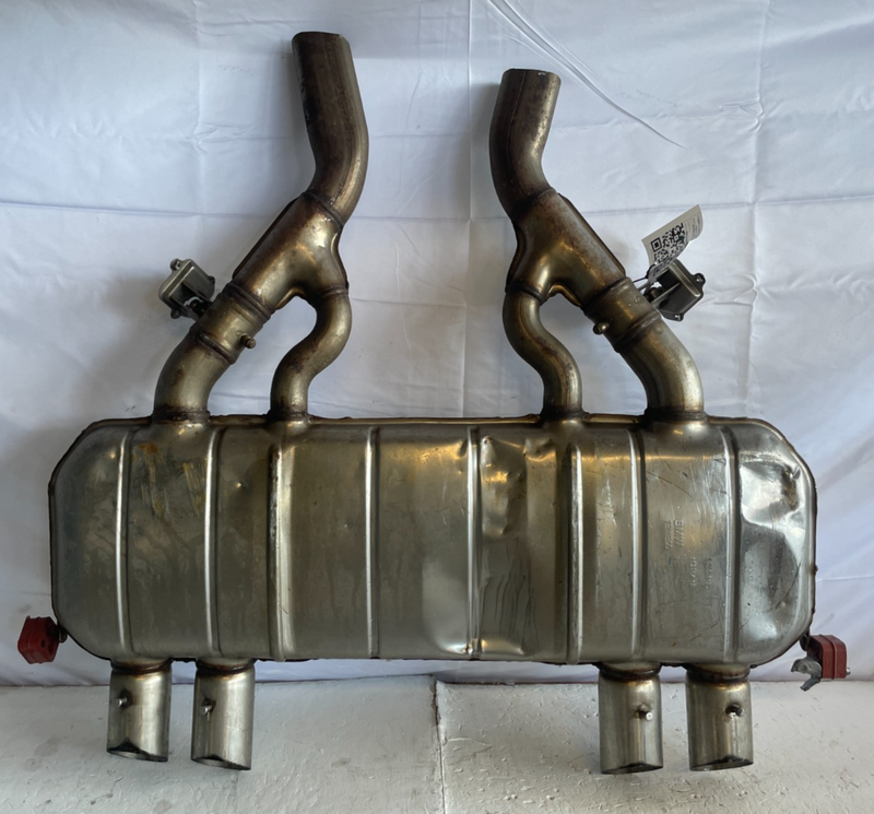 Load image into Gallery viewer, 21-25 BMW G82 M3 M4 REAR EXHAUST MUFFLER SILENCER TAIL PIPE ASSEMBLY # 105746
