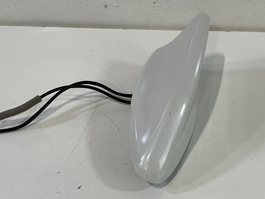 2023-2025 HR-V TOP ROOF SATELLITE SHARK FIN RADIO ANTENNA WHITE (NH883P)