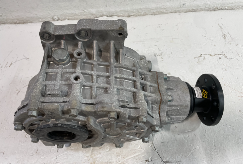 Load image into Gallery viewer, 20-23 HYUNDAI PALISADE AWD AUTOMATIC TRANSMISSION TRANSFER CASE ASSEMBLY #104798
