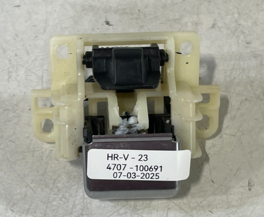 23-25 HONDA HR-V CENTER CONSOLE ARMREST LID COVER LATCH LOCK 834173W0A01