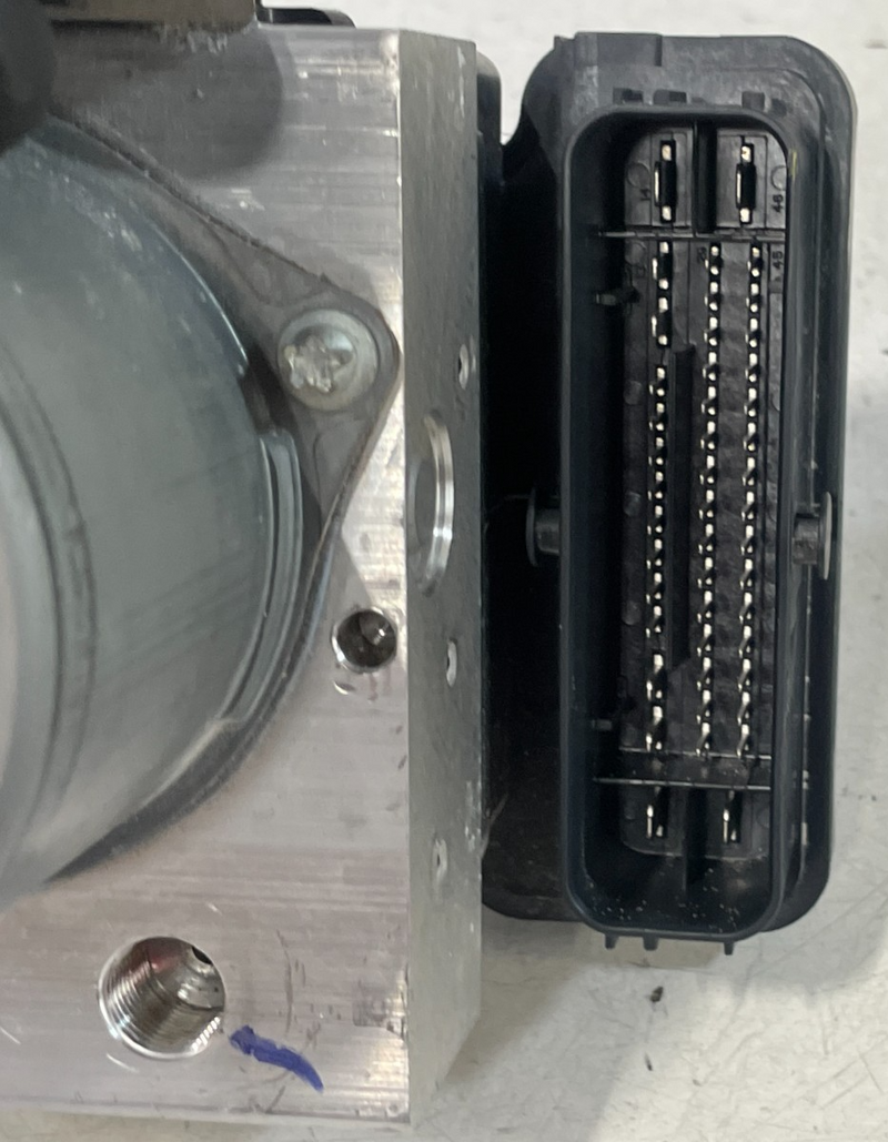 Load image into Gallery viewer, 2023-2025 HONDA HR-V FWD ANTI LOCK ABS BRAKE PUMP MODULE UNIT 2.0L # 100707
