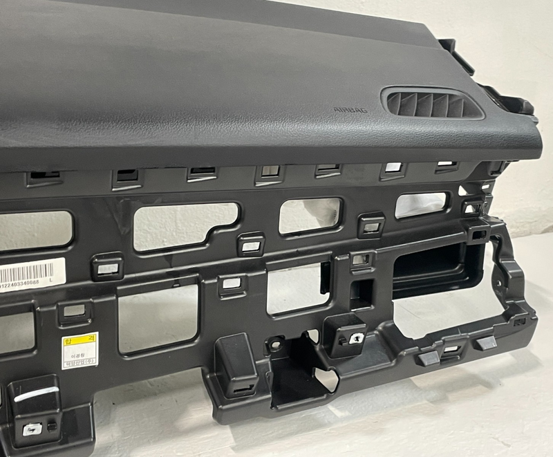 Load image into Gallery viewer, 2020-22 HYUNDAI PALISADE DASHBOARD INSTRUMENT PANEL PAD ASSEMBLY BLACK # 100924
