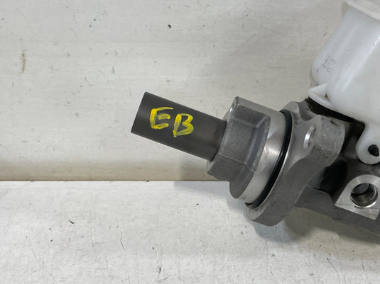 2020-2025 HYUNDAI PALISADE BRAKE MASTER CYLINDER RESERVOIR BOOSTER TANK