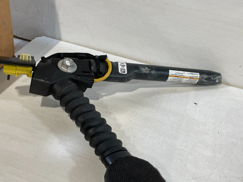 Load image into Gallery viewer, 2022-2025 HONDA CIVIC FRONT RIGHT SIDE SEAT BELT RETRACTOR W/ TENSIONER # 96127
