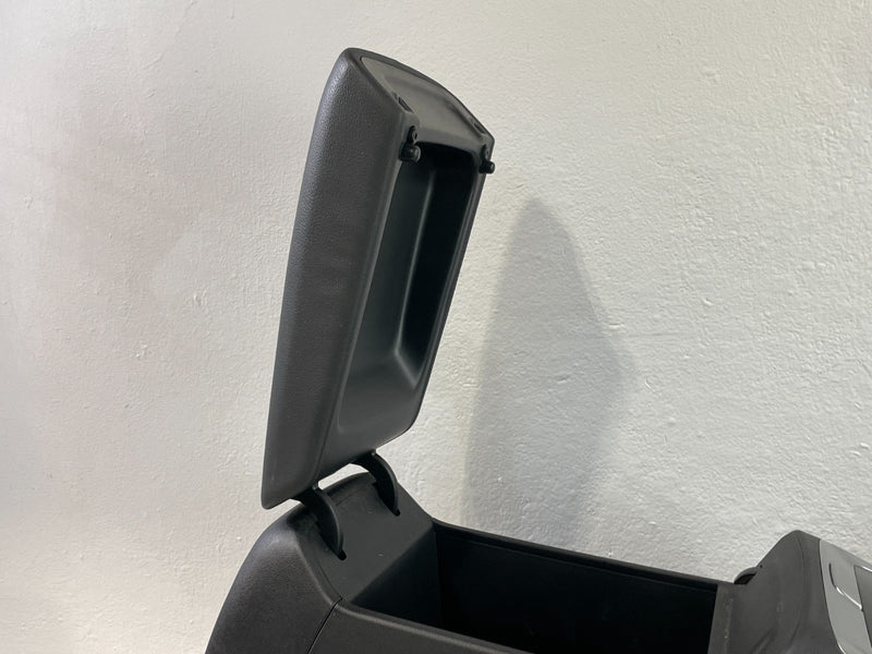 Load image into Gallery viewer, 22-24 HYUNDAI TUCSON SEL CENTER CONSOLE STORAGE COMPARTMENT ASSEMBLY # 103285
