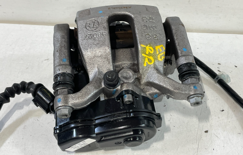 Load image into Gallery viewer, 23 - 26 Honda HR-V REAR RIGHT PASSENGER DISC BRAKE CALIPER W/ ABS SENSOR # 99027
