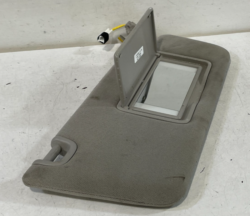 Load image into Gallery viewer, 23-25 HONDA ACCORD RIGHT PASSENGER SIDE SUNVISOR SUN VISOR 8323030AA01ZB # 99766
