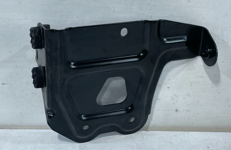 Load image into Gallery viewer, 19-24 BMW 330i 330e AC A/C AIR CONDITIONING CONDENSER LEFT MOUNT BRACKET # 98375
