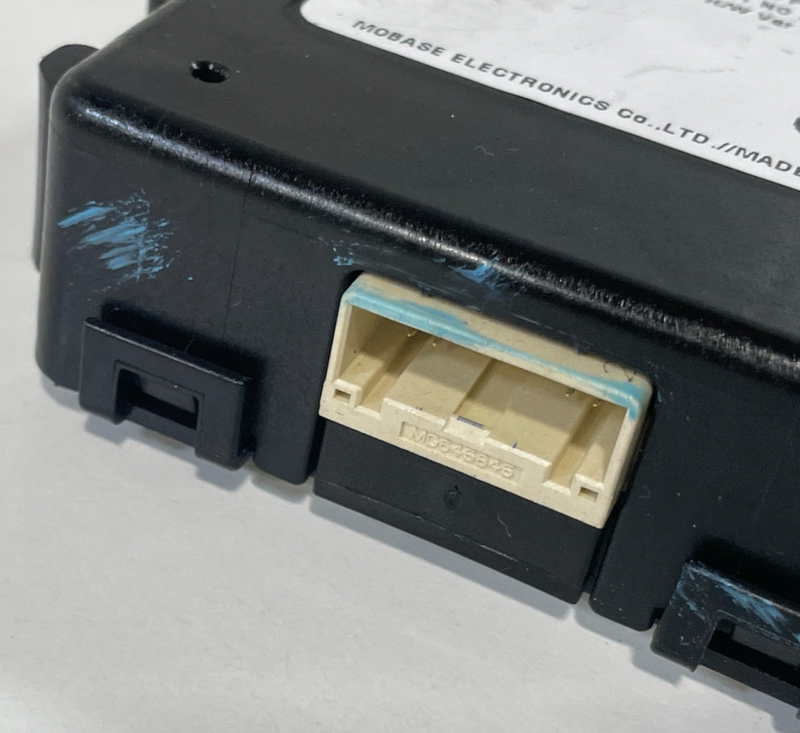 Load image into Gallery viewer, 21-23 HYUNDAI SANTA FE THEFT LOCKING KEYLESS ENTRY CONTROL MODULE UNIT # 101460
