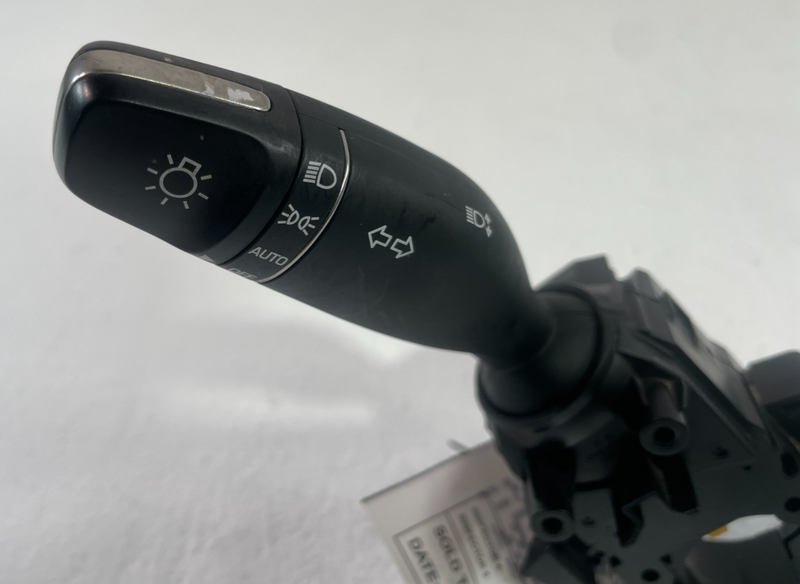 Load image into Gallery viewer, 2019 - 2021 GENESIS G70 STEERING COLUMN MULTIFUNCTION CONTROL SWITCH # 105313
