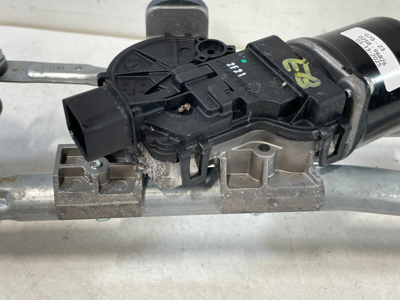 Load image into Gallery viewer, 19-24 GENESIS G70 FRONT WINDSHIELD WIPER TRANSMISSION LINKAGE W/ MOTOR # 96826
