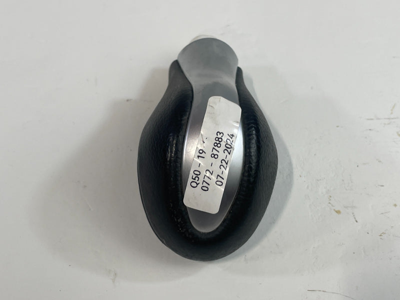 Load image into Gallery viewer, 17 - 19 INFINITI Q50 AUTOMATIC TRANSMISSION GEAR SHIFT SHIFTER KNOB OEM # 87883
