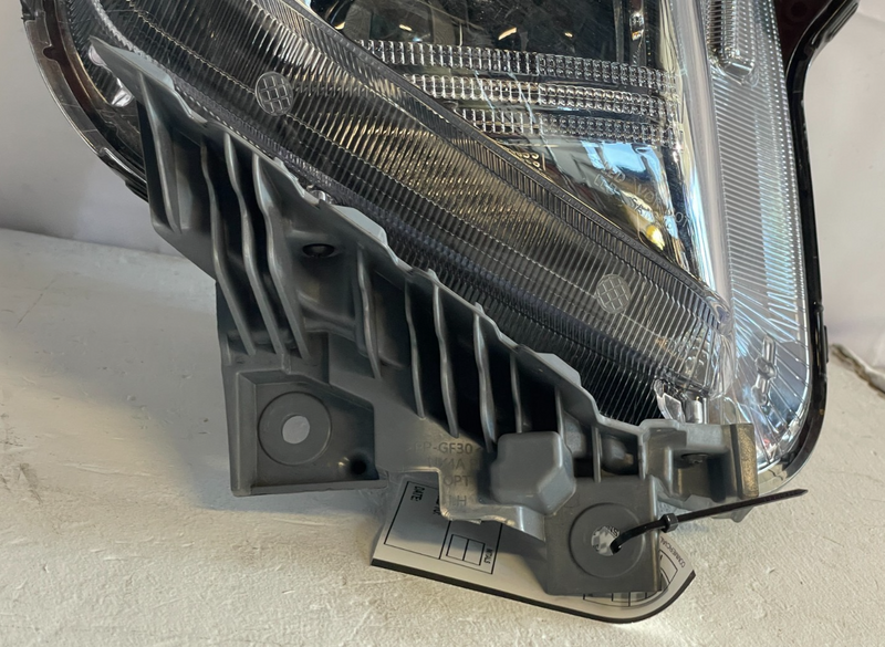 Load image into Gallery viewer, 2025 HYUNDAI TUCSON LIMITED FRONT LEFT SIDE LED HEADLAMP HEADLIGHT #105947
