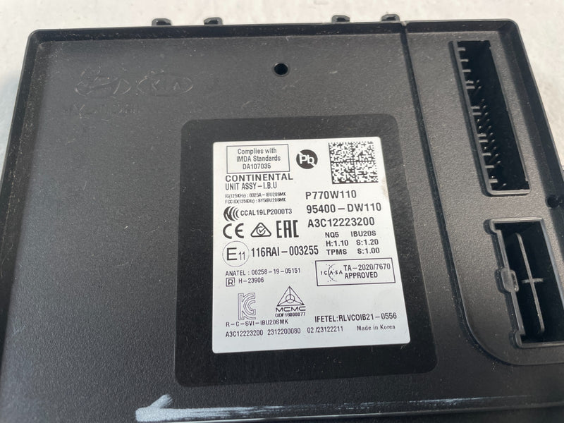 Load image into Gallery viewer, 23-25 KIA SPORTAGE ENGINE &amp; BODY CONTROL MODULE ECM BCM W/ KEY FOB 2.5L # 106584
