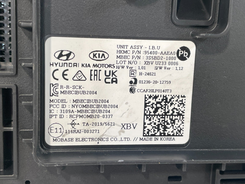 Load image into Gallery viewer, 21-23 HYUNDAI ELANTRA SE ENGINE &amp; BODY CONTROL MODULE ECM BCM W/ KEY FOB # 93707
