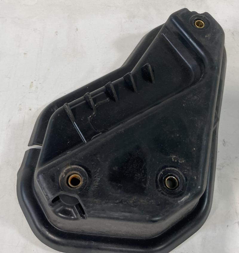 Load image into Gallery viewer, 2019-2021 ACURA RDX REAR RIGHT SIDE BLIND SPOT MONITOR SENSOR W/ COVER # 101149
